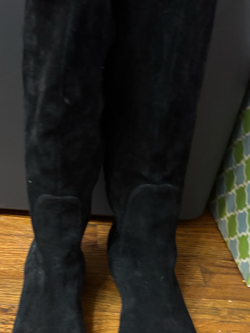 Sleek Black Over-the-Knee Suede Boots